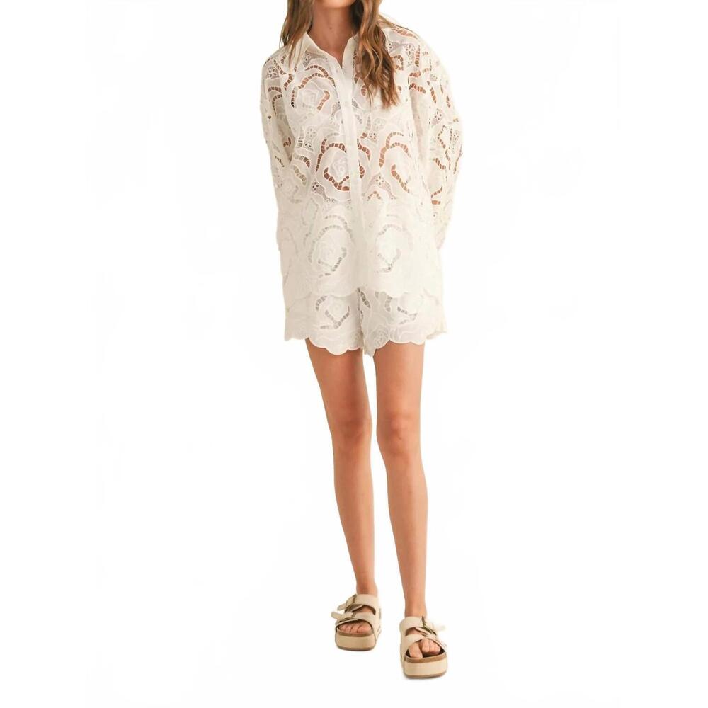 NEW MIOU MUSE floral eyelet pattern shorts in white